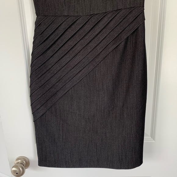 Calvin Klein Dress Size 4 - Picture 3 of 6